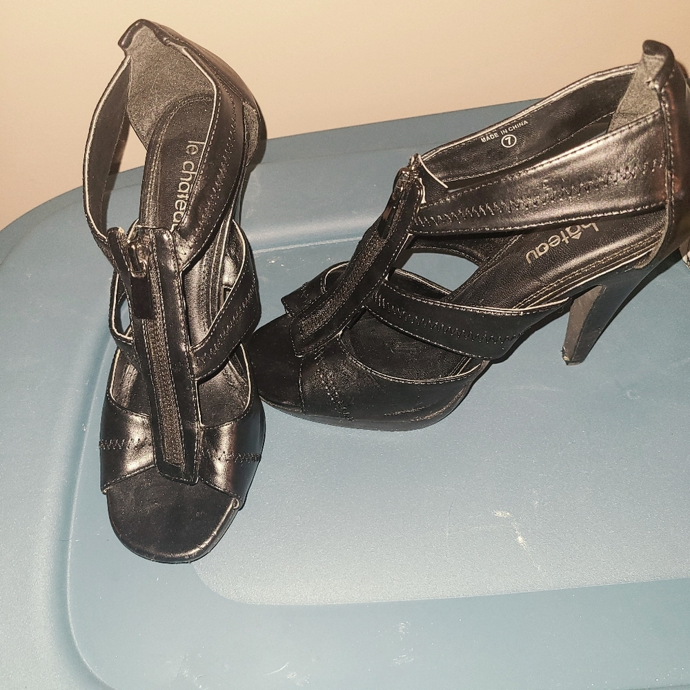 Le chateau heels